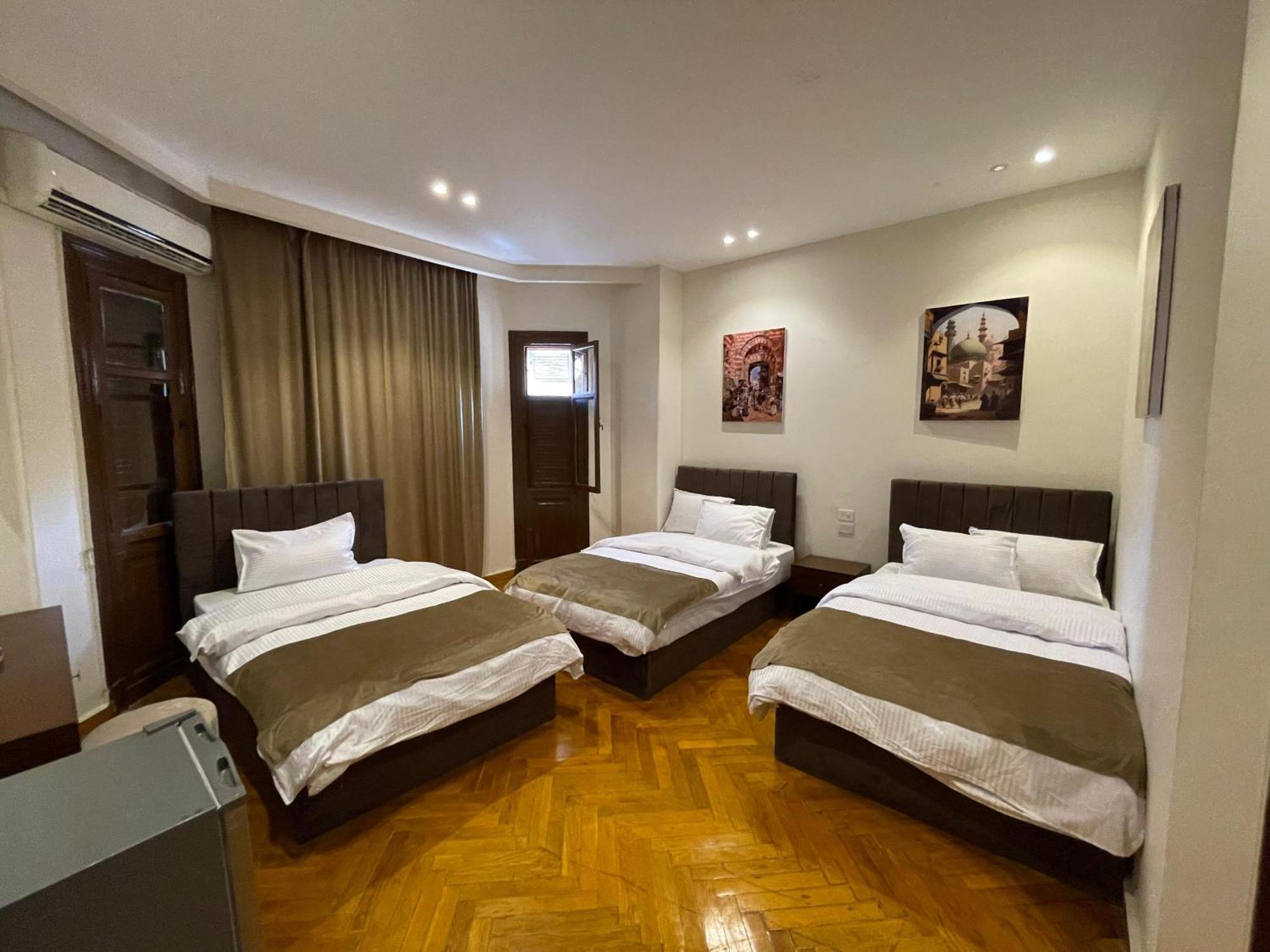 Motel Tahrir Square