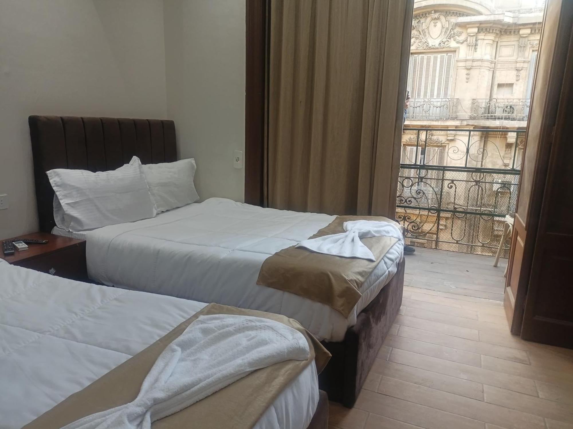 Motel Tahrir Square *